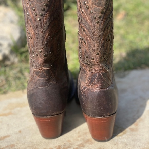 ✨️Dan Post Leather Riveted Cowboy Boots! - Picture 4 of 14